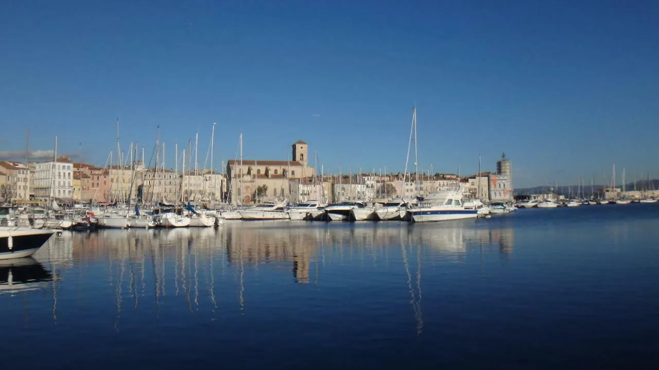 Les Pieds Dans L'Eau Ξενοδοχείο Λα Σιοτά 0*,  Γαλλία